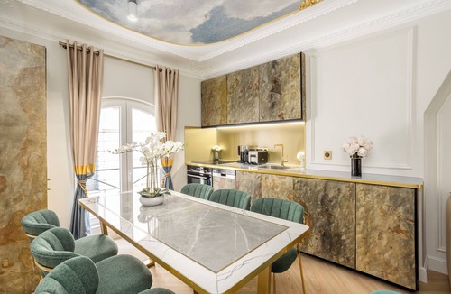 Quartier du Faubourg-Montmartre Apartment | Merveil - Luxury Suite - Opera - Rougemont II