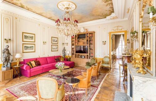 3rd Arrondissement Apartment | Merveil - Signature Suite - Marais - Braque