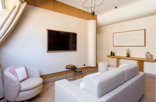 Grenelle Apartment | Merveil - Signature Suite - Tour Eiffel - Desaix I