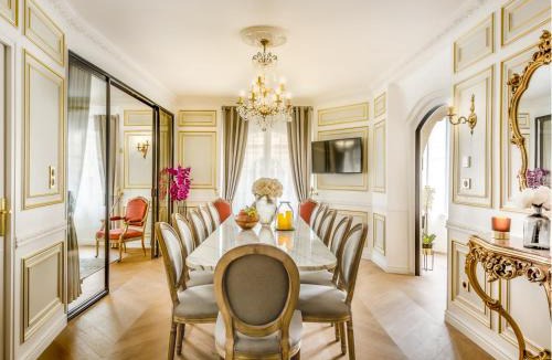1st Arrondissement Apartment | Merveil Signature Suite - Valois - Louvre view