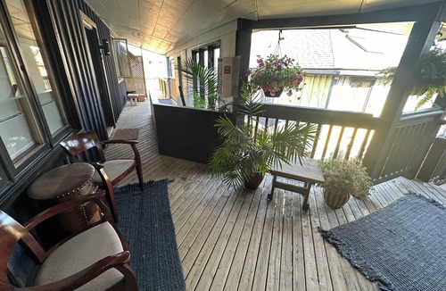 Elora Apartment | Metcalfe Suites - Vintage Meadow