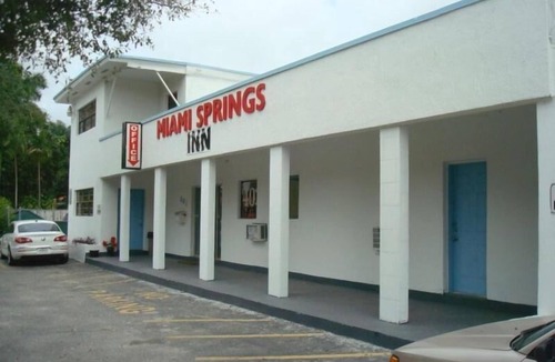 Miami Springs Hotel | Miami Springs Inn
