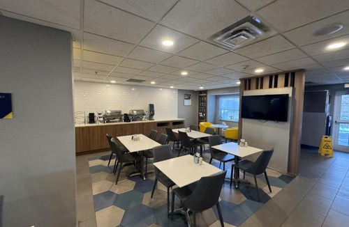 Triadelphia Hotel | Microtel Inn & Suites by Wyndham Wheeling at The Highlands