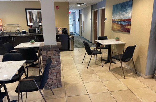 Waynesburg Hotel | Microtel Inn & Suites by Wyndham Waynesburg