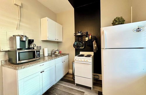 Harrisburg Apartment | Mid-Century Modern Midtown- Walk To Restaurants & Nightlife!