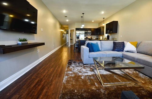 Mid-City Apartment | Mid City Magic 1