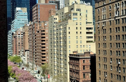 Midtown South Apartment | Midtown Park Ave Charming Chrysler View Corner Studio