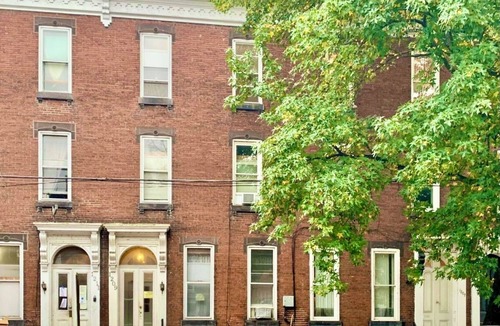 Harrisburg Apartment | Midtown Studio w/Bath & Kitchen- Walk To Restaurants & Nightlife!