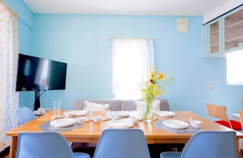 Matsubara Apartment | MIKO'S HOUSE SETAGAYA, Peaceful Tokyo Home Near Shinjuku, Experience Authentic Local Living, Lucky Cat Temple, Super Market 東京の家 新宿10分 隠れ家カフェ 豪徳寺