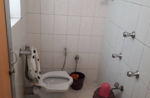 Girgaon House | Milan Guest House