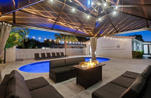 Fort Lauderdale House | Minutes from Fort Lauderdale beaches and Las Olas, Margaritaville is your sunny luxury escape.
