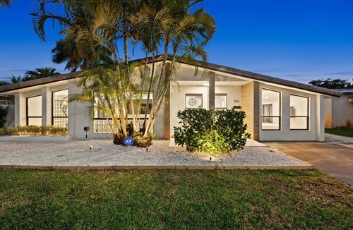 Fort Lauderdale House | Minutes from Fort Lauderdale beaches and Las Olas, Margaritaville is your sunny luxury escape.