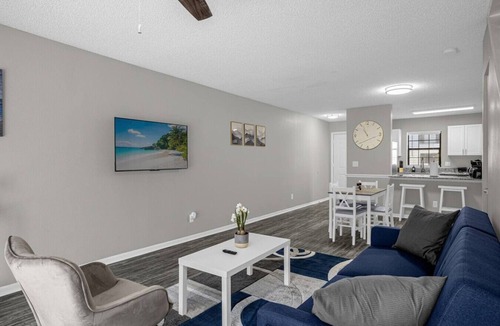 University House | Minutes from Moffit and Busch Gardens