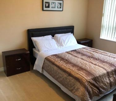 Downtown Mississauga Apartment | Mississauga Furnished Apartments