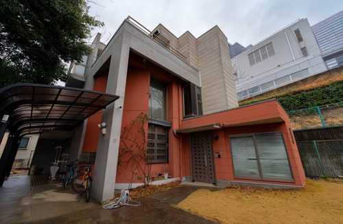 Mita House | Mita Hillside Villa - 4Br, 3.5Ba - MidCentury Modern Luxe