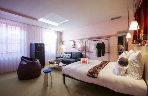 Les Puces de Saint-Ouen Hotel | Mob Hotel Paris les Puces