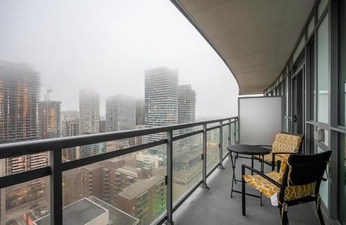 Yonge-Eglinton Apartment | Modern 1 Bedroom Dunfield Ave Apartment