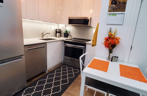 Woodbine - Lumsden Apartment | Modern, 1 bedroom, private, close to subway