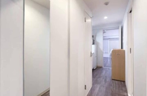 Hiroshima City Centre Apartment | Modern 1 BR near Hondori District for 6 Ppl