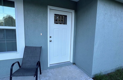 Belleview Heights House | Modern 2-bedroom house with WiFi and AC in lovely Summerfield