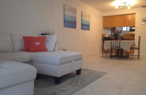 Charlotte Harbor Condo | Modern 2BR/2BA Walk to Harbor + Resort Pool + Near Downtown Punta Gorda