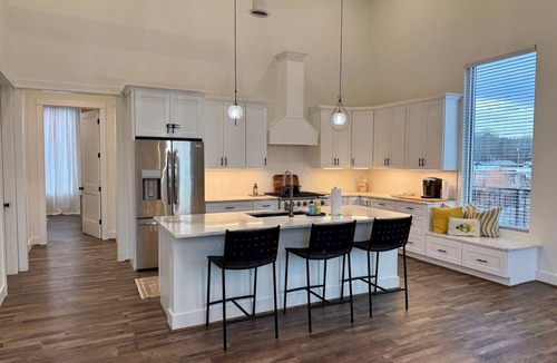 Trussville Condo | Modern 2BR in Trussville Entertainment District