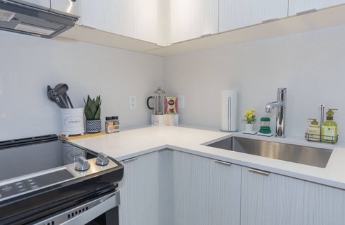 Etobicoke Condo | Modern 2BR + Parking + Gym, Etobicoke West Mall