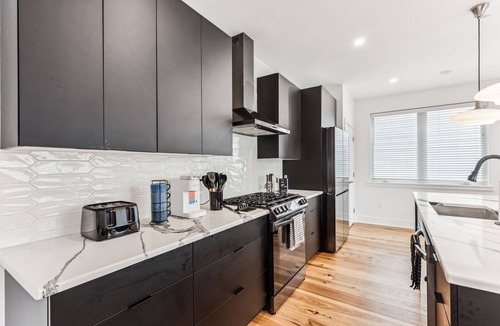 Fairmount House | Modern 3BR Walk to Museums and Points of Interest