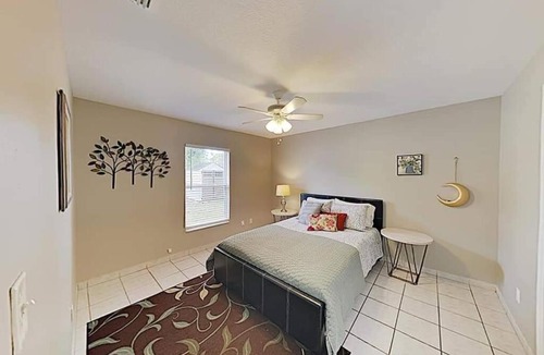 Tampa House | Modern and Cozy Home 10 mins to Beach