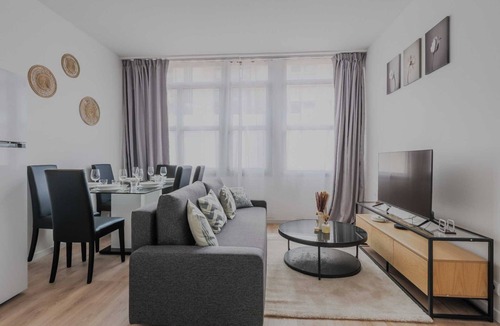 Levallois-Perret Apartment | Modern Apartment - 2BR/6P- Levallois-Perret