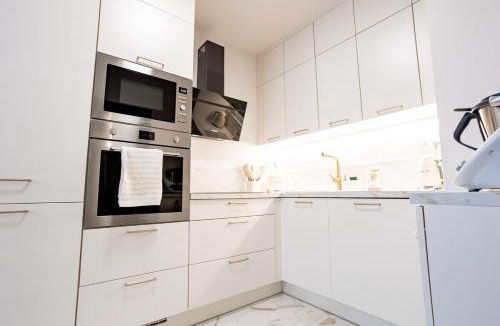 Paris City Center Apartment | Modern apartment Louvre
