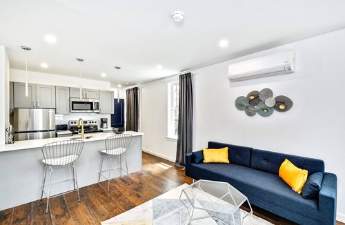 Center City West Apartment | Modern Apartment next to Rittenhouse