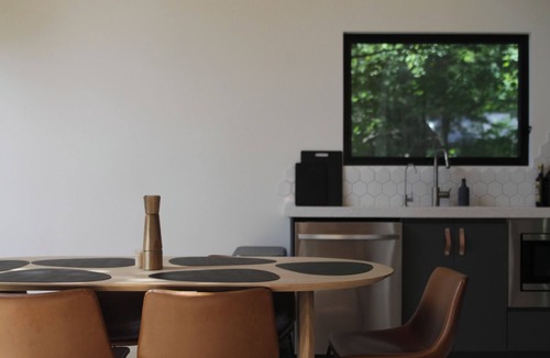 Novar Cottage | Modern Cottage in Muskoka. Sauna, hot tub, lake water access and kids room.