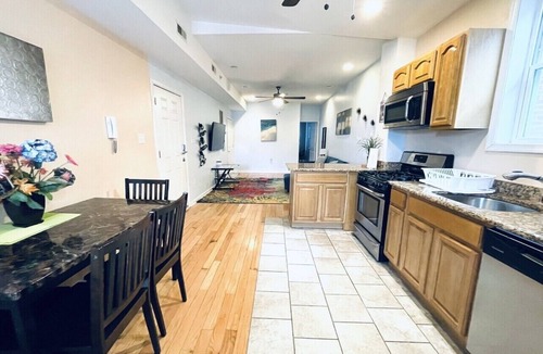 Passyunk Square Apartment | Modern Cozy Huge Balcony in Heart of Passyunk
