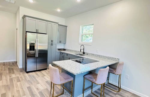 Riverview House | MODERN FARMHOUSE WITH A HUGE BACKYARD