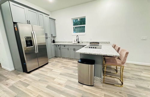 Riverview House | MODERN FARMHOUSE WITH A HUGE BACKYARD