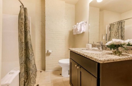Central Business District Hotel | Modern Gorgeous Loft - Walk to Bourbon