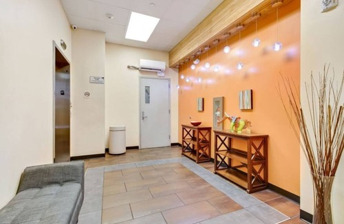 Central Business District Hotel | Modern Gorgeous Loft - Walk to Bourbon