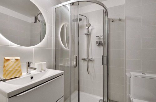Meudon-la-Foret Apartment | Modern "Green Suites" residence - Meudon/Vélizy