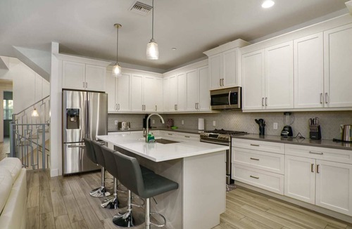 Jupiter House | Modern LuxeTownhome/Heated Pool/Beach/Golf/Boating