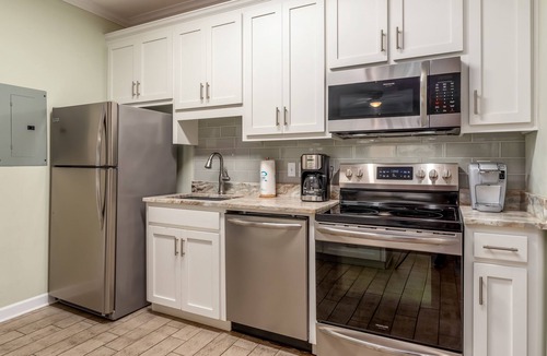 Dauphin Island Condo | Modern & luxurious ground-floor condo near the Gulf with pools