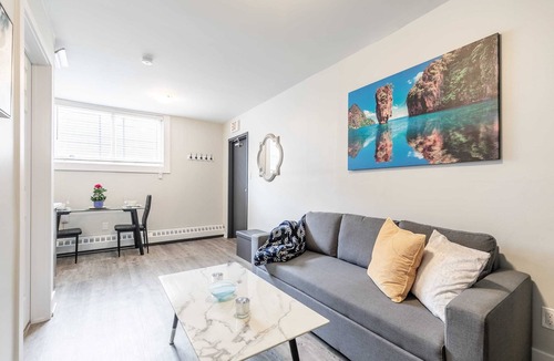 Central Hamilton Apartment | Modern Pet-friendly 1BR Condo—James Street North