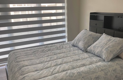 Vaughan Condo | 🛏️ Modern Private Room with Ensuite – 2 Min Walk to Vaughan Mills