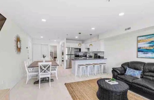 North Ocean City Condo | Modern Renovated Condo 90 Steps to Beach OCMD