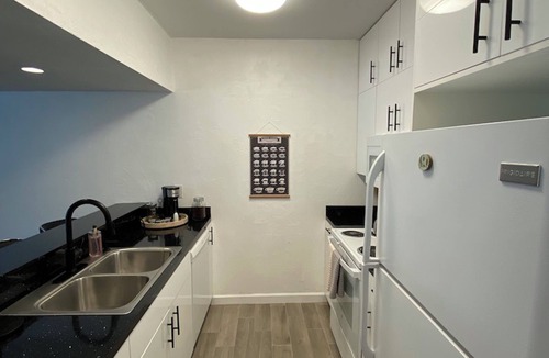 Grenelefe Apartment | Modern, Renovated, Spacious and Serene. Family and Dog Friendly.