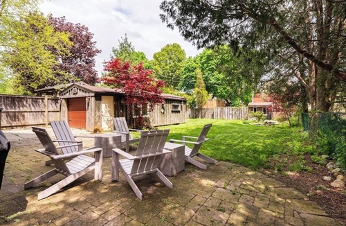 Stratford House | Modern & Spacious 1908 Home