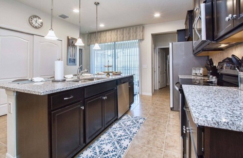 Four Corners House | Modern Spacious Villa with No Rear Neighbors! Game Room, BBQ Grill, Kid Themed Bedrooms, Free Wi-Fi!