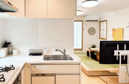 Takadanobaba House | Modern Takadanobaba House near Cherry Blossoms & Stations