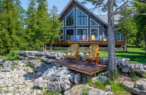 Northern Bruce Peninsula Cabin | Modern Waterfront Log Cabin