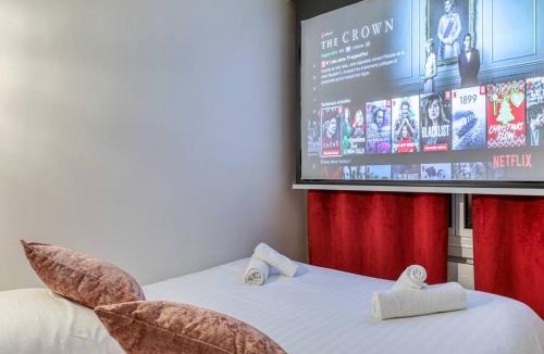 Champs-Elysees Apartment | Montaigne Executive Suite